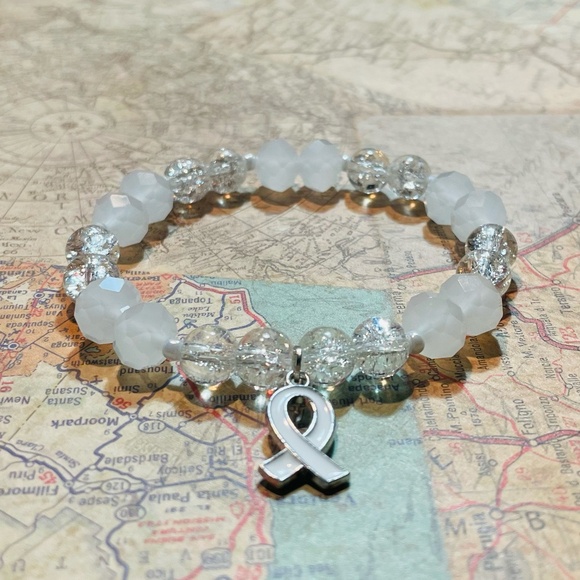Lung Cancer Awareness Bracelet | White Ribbon - Picture 1 of 6